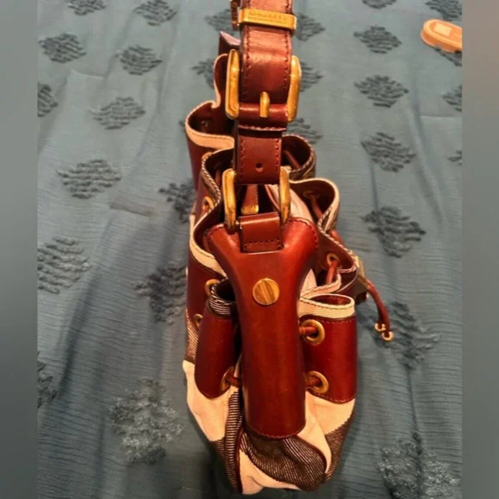 Vintage Burberry shoulder bag. - Picture 5 of 10